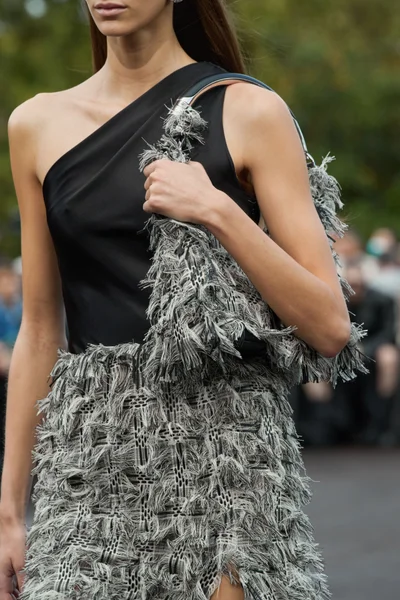 Look 35